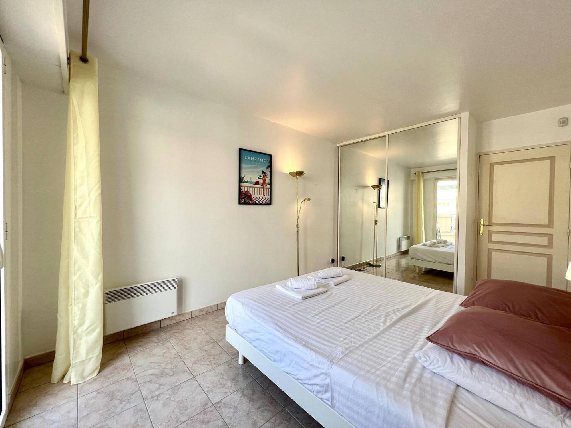 'Le Victoria Beach' Vue Mer Plein Centre, Spacieux Menton Eksteriør billede