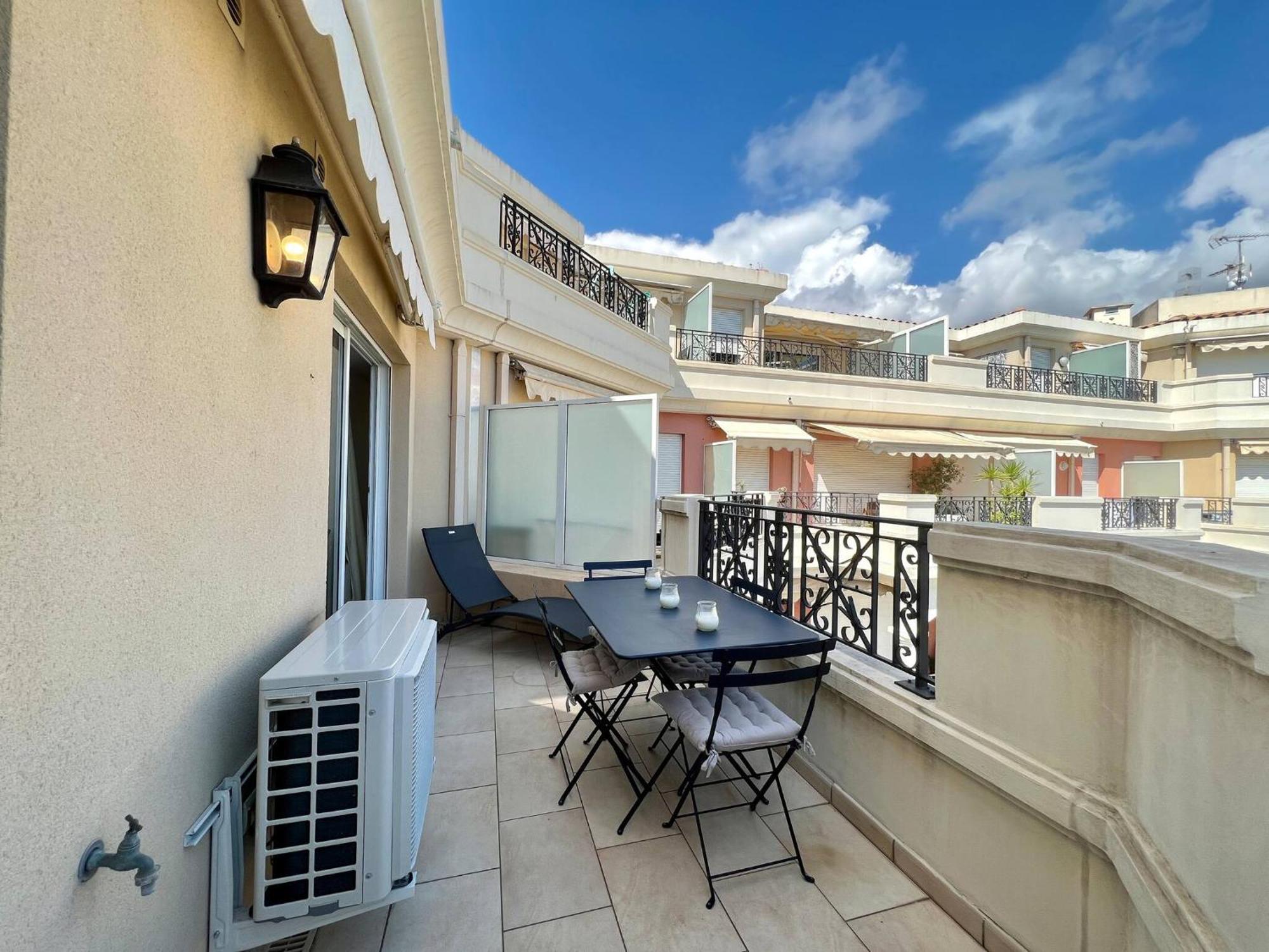 'Le Victoria Beach' Vue Mer Plein Centre, Spacieux Menton Eksteriør billede